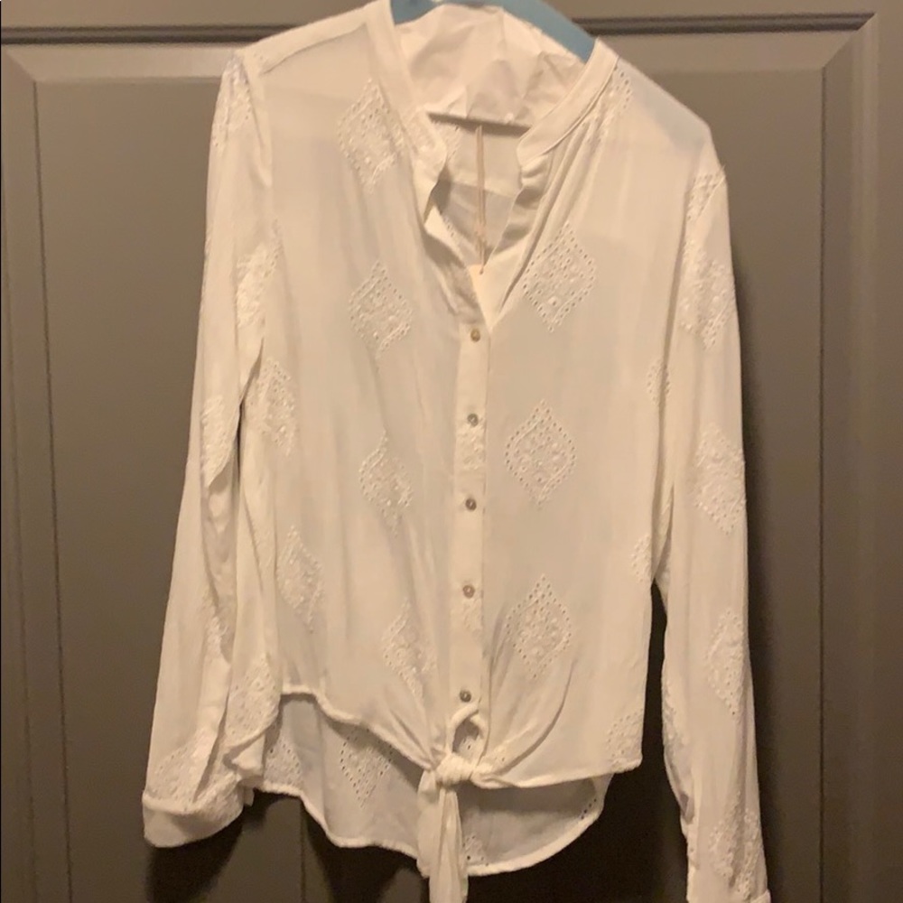 Adorable white blouse